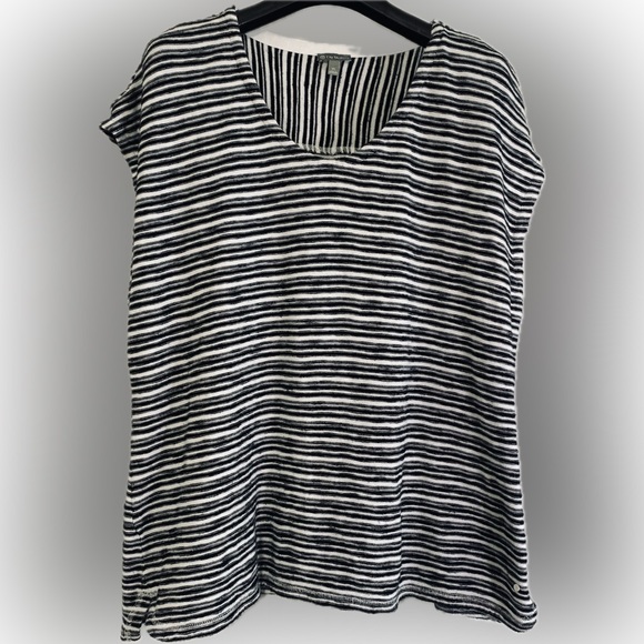 T by Talbots Black/White Stripe With Accent Back Yoke Top Sz XL - Picture 1 of 12